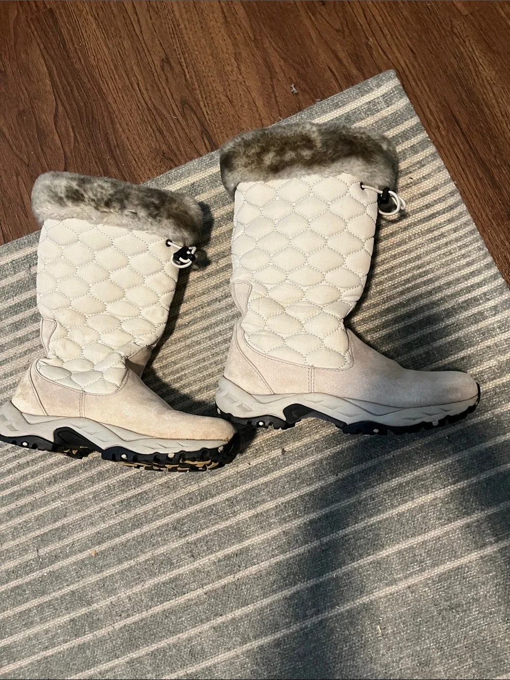 LL Bean luxuryWomen’s Vintage Faux-Fur with lovely SUEDE Upper Boots light TAN